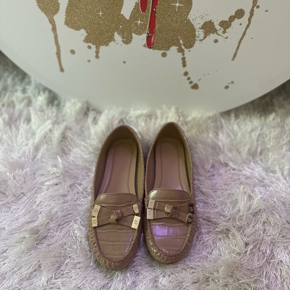 Michael Kors Flats size 8M - Picture 1 of 4
